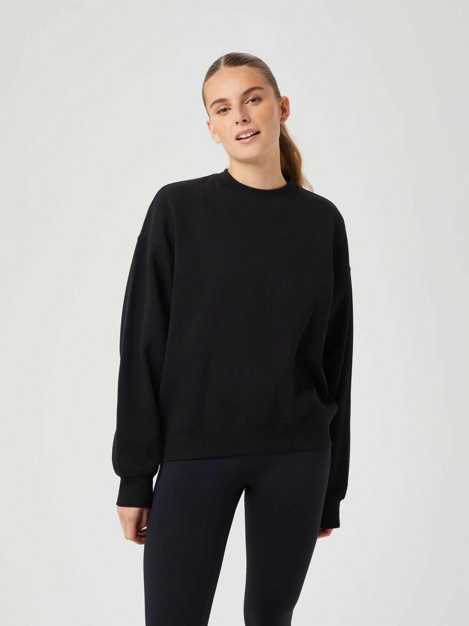BJÖRN BORG Studio Oversized Crew Black Beauty