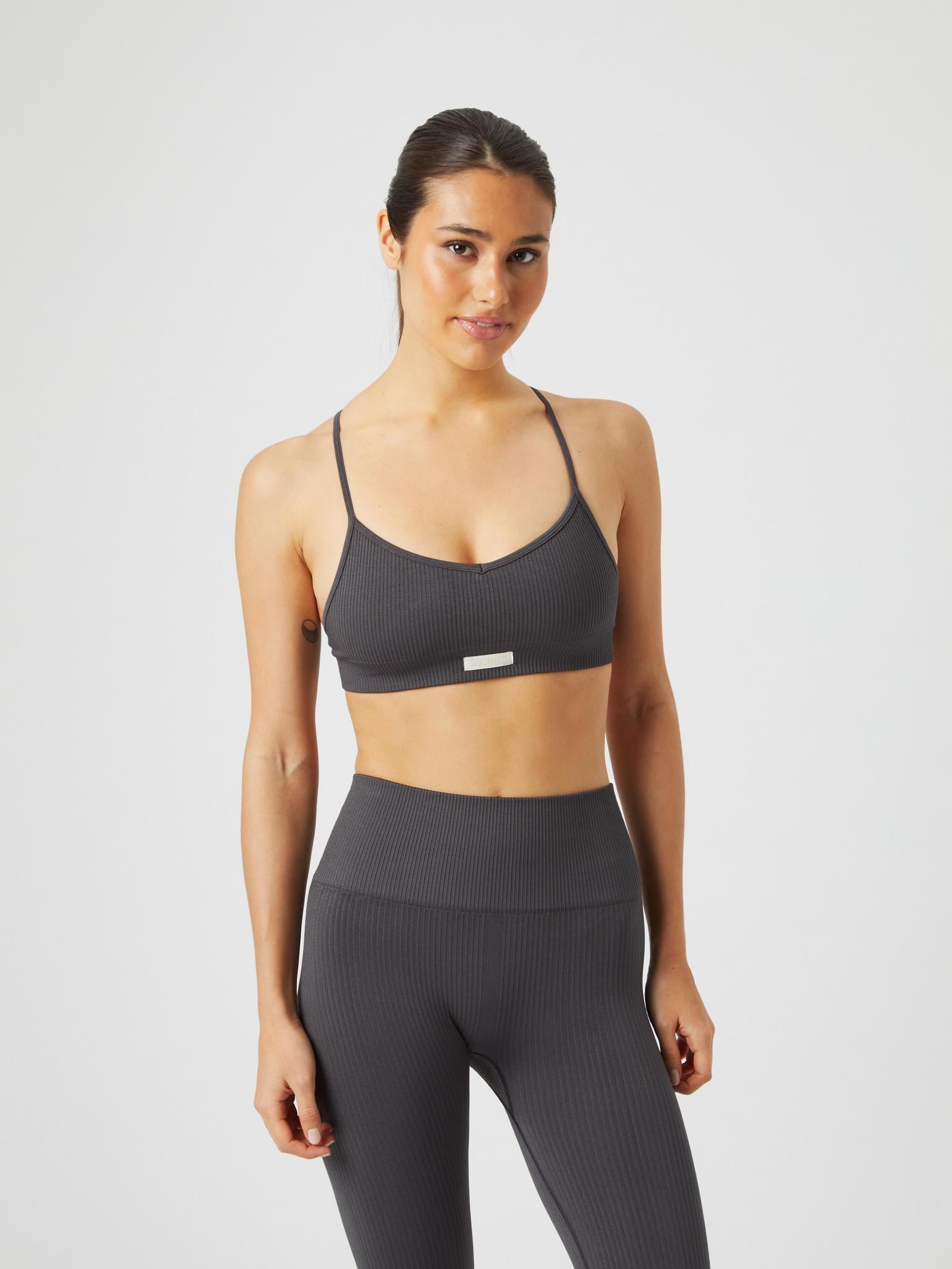 BJÖRN BORG Studio Seamless Ribbed Strap Bra Asphalt