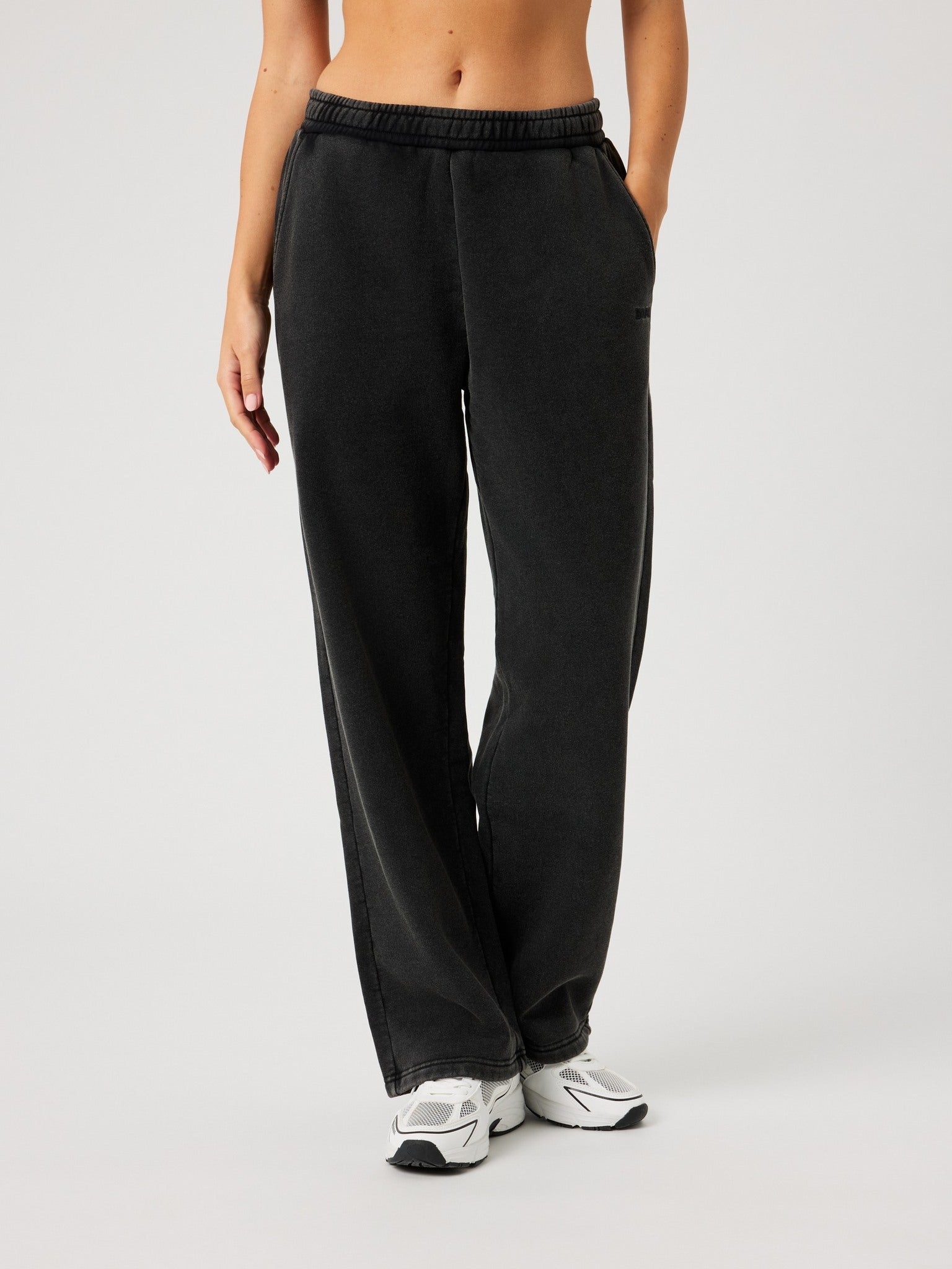 BJÖRN BORG Studio Oversized Straight Sweatpants Washed Out Black