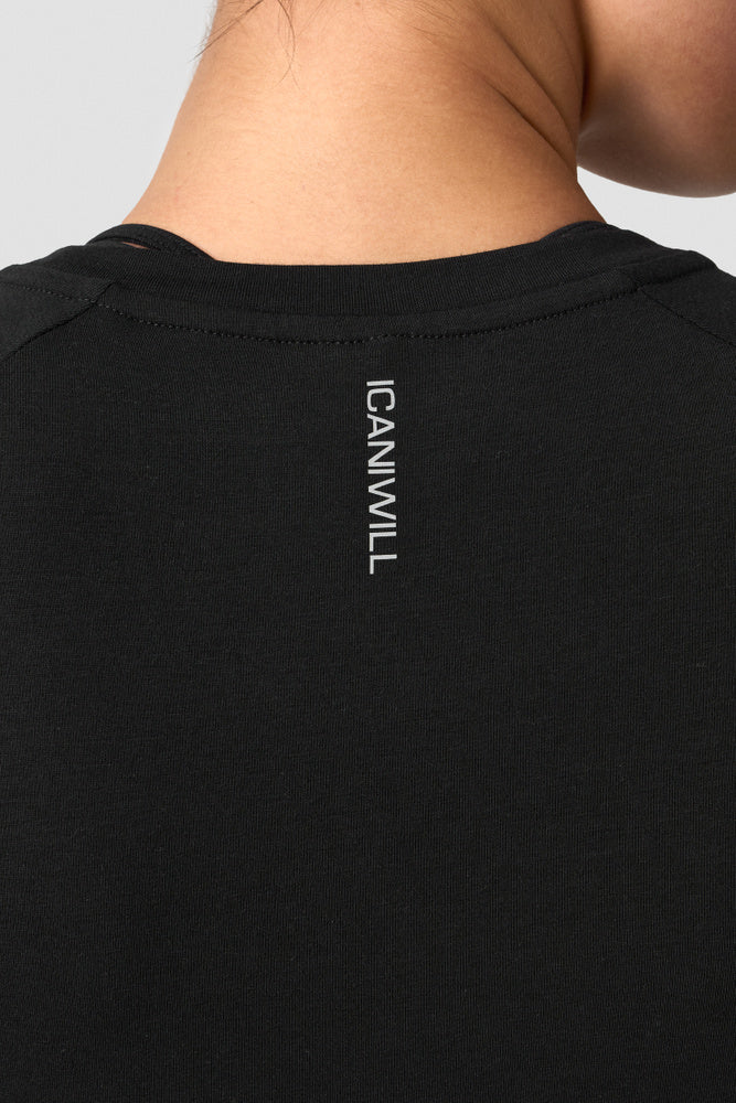 ICIW Define Cropped Adjustable Long Sleeve Black