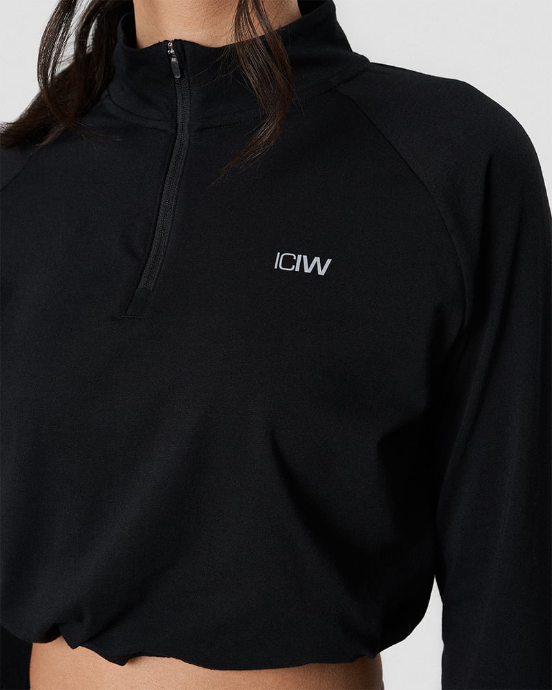 ICIW Define Cropped 1/4 Zip Adjustable Black