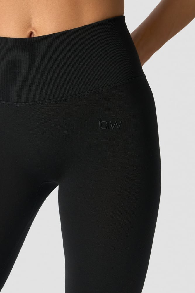 ICIW Define Wool V-shape Tights Black