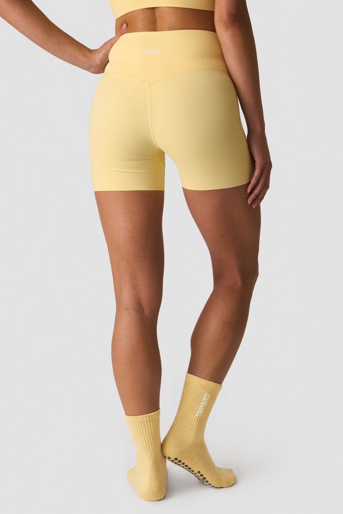 ICIW Nimble Midi Shorts Fading Yellow
