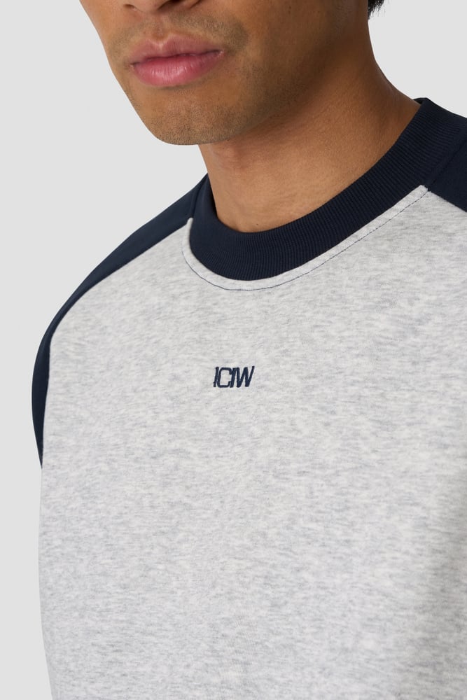 ICIW Everyday Raglan Sweater Midnight Blue