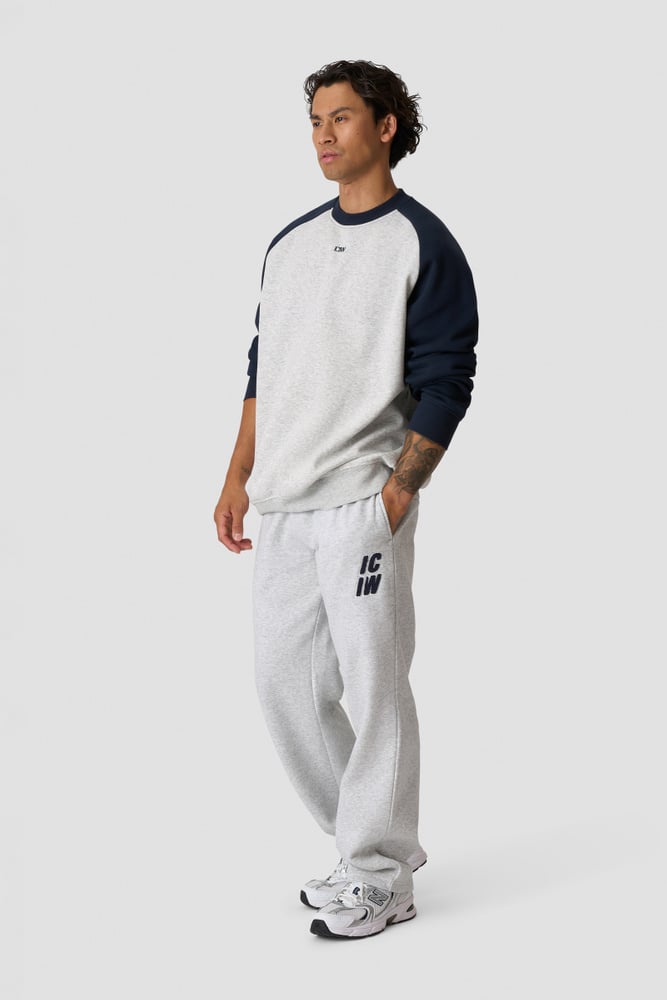 ICIW Everyday Raglan Sweater Midnight Blue