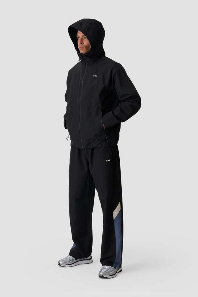 ICIW Essential Shell Jacket Black
