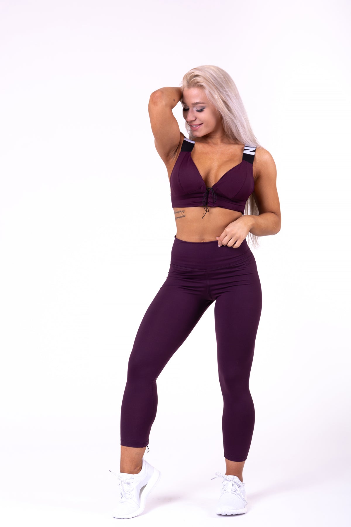 NEBBIA Lace-Up Sport Bra, burgundy