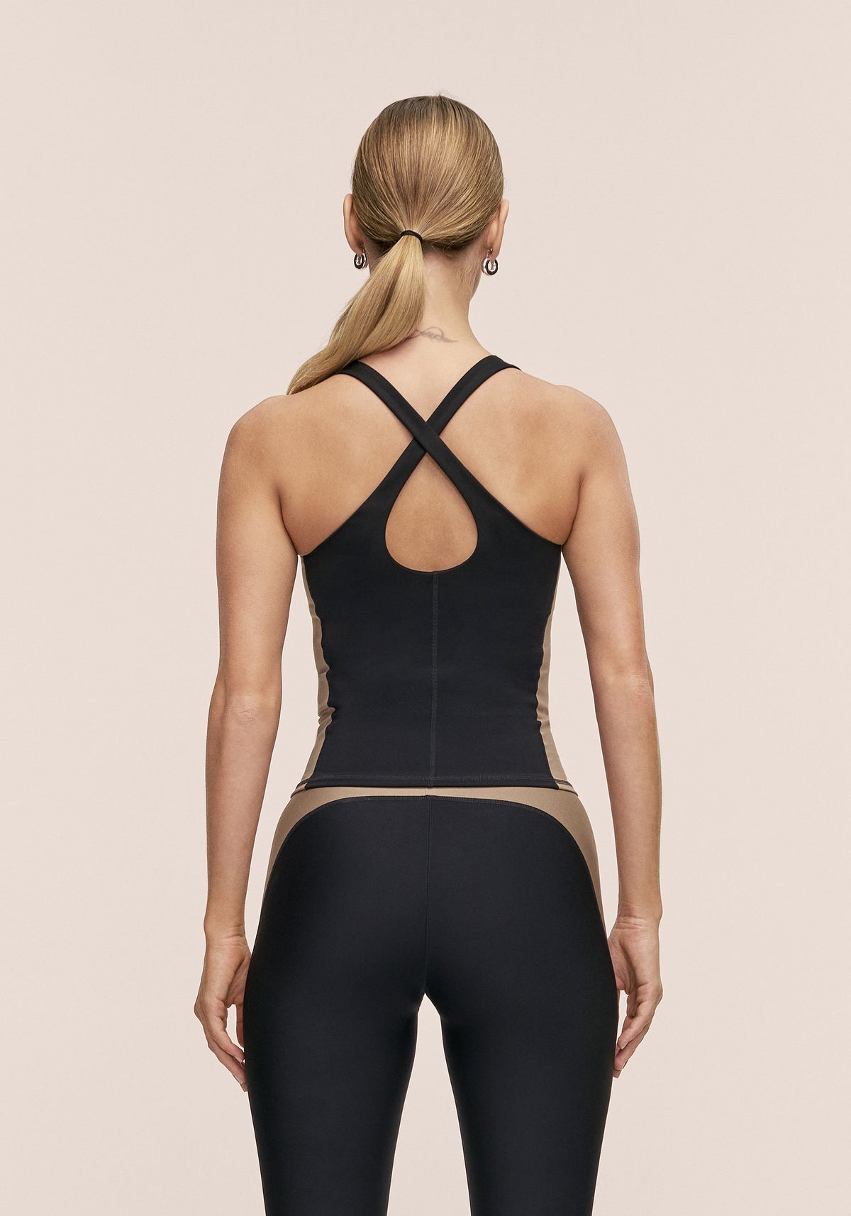 Casall Shaped Block Built in Bra Tank