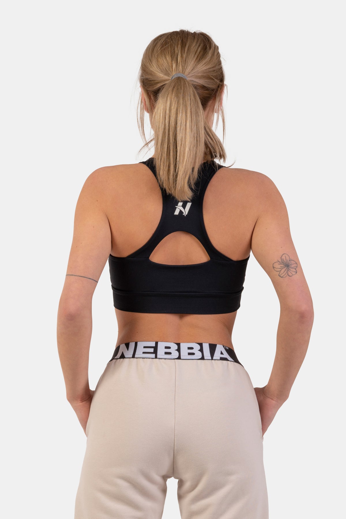 NEBBIA Active Sports Bra with medium impact, black