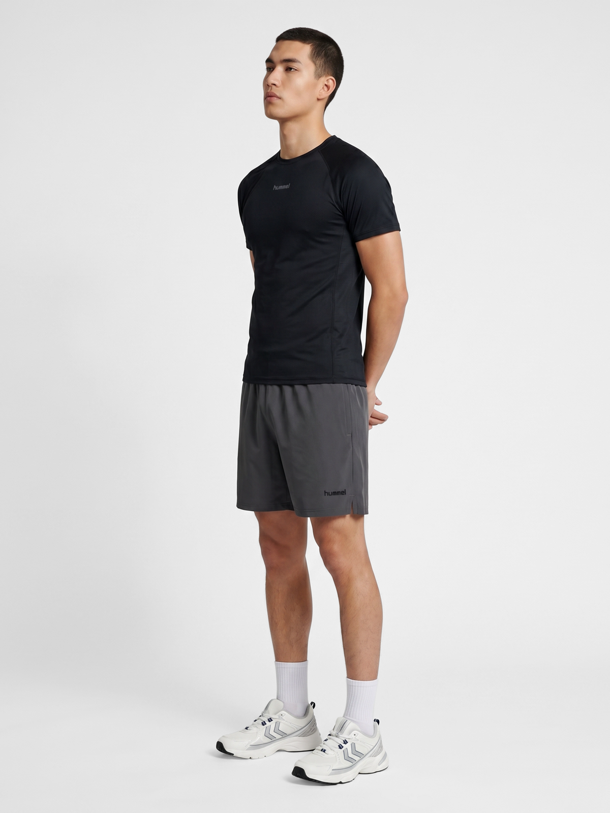hummel Hybrid Shorts Ebony