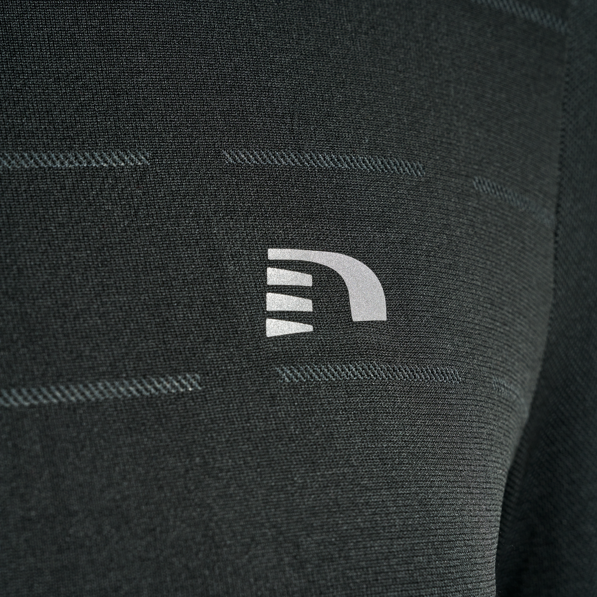 Newline Cambrigde Seamless Hoodie Female Black