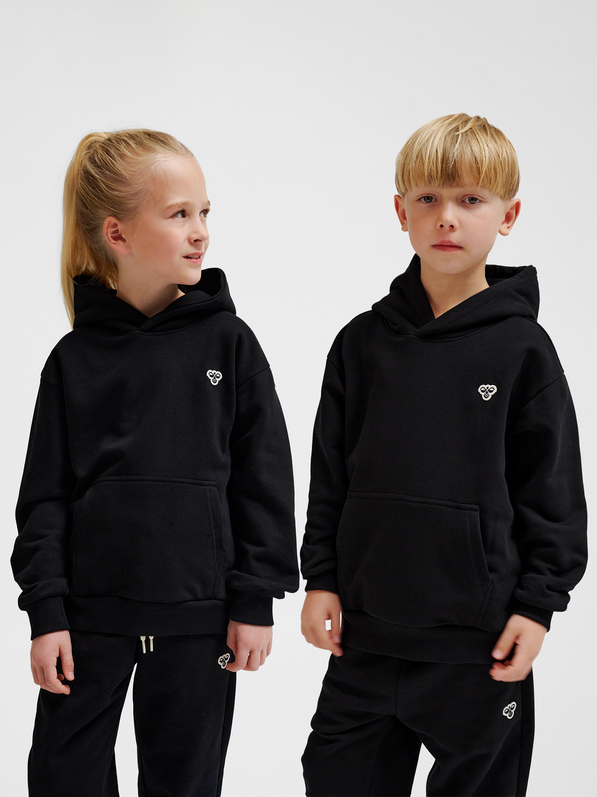 hummel Jr Loose Hoodie Bee Black