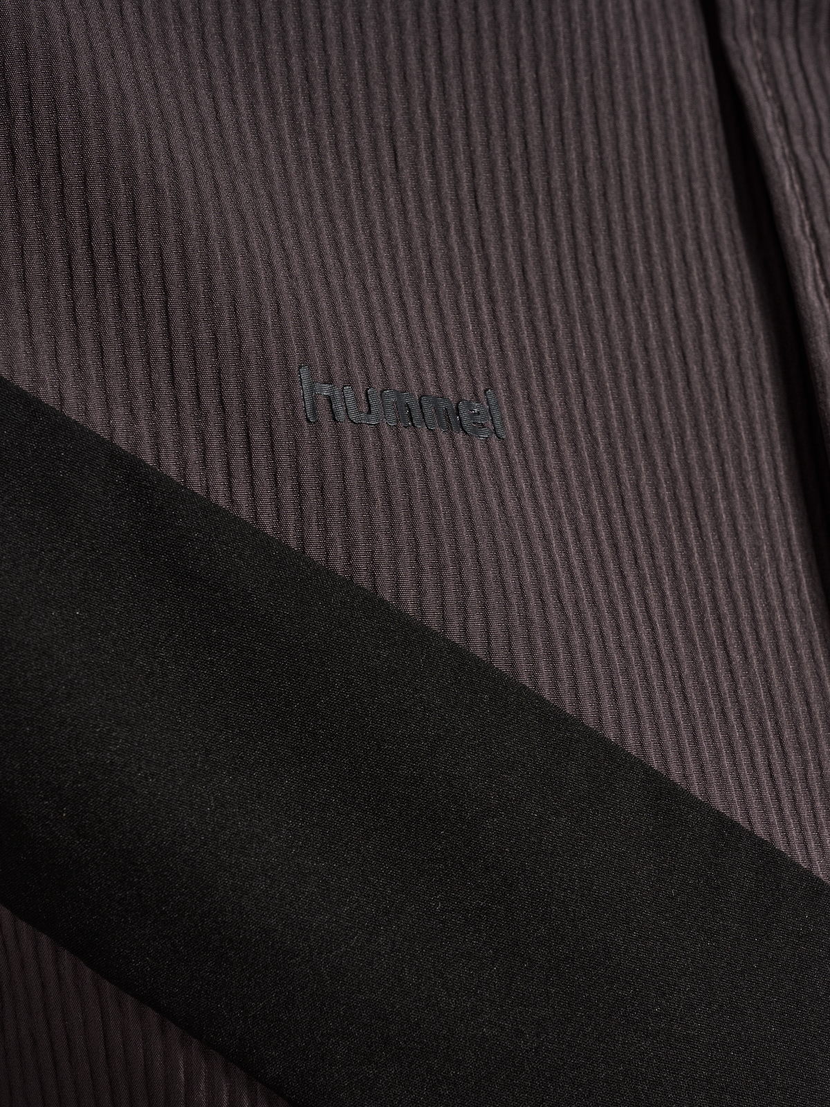 hummel I-D Funnel Neck Stripe Jacket Shale