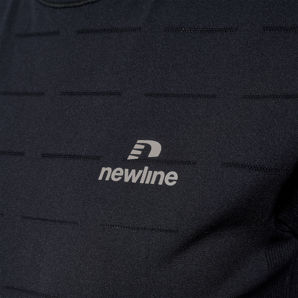 Newline Riverside Seamless T-shirt S/S W Black