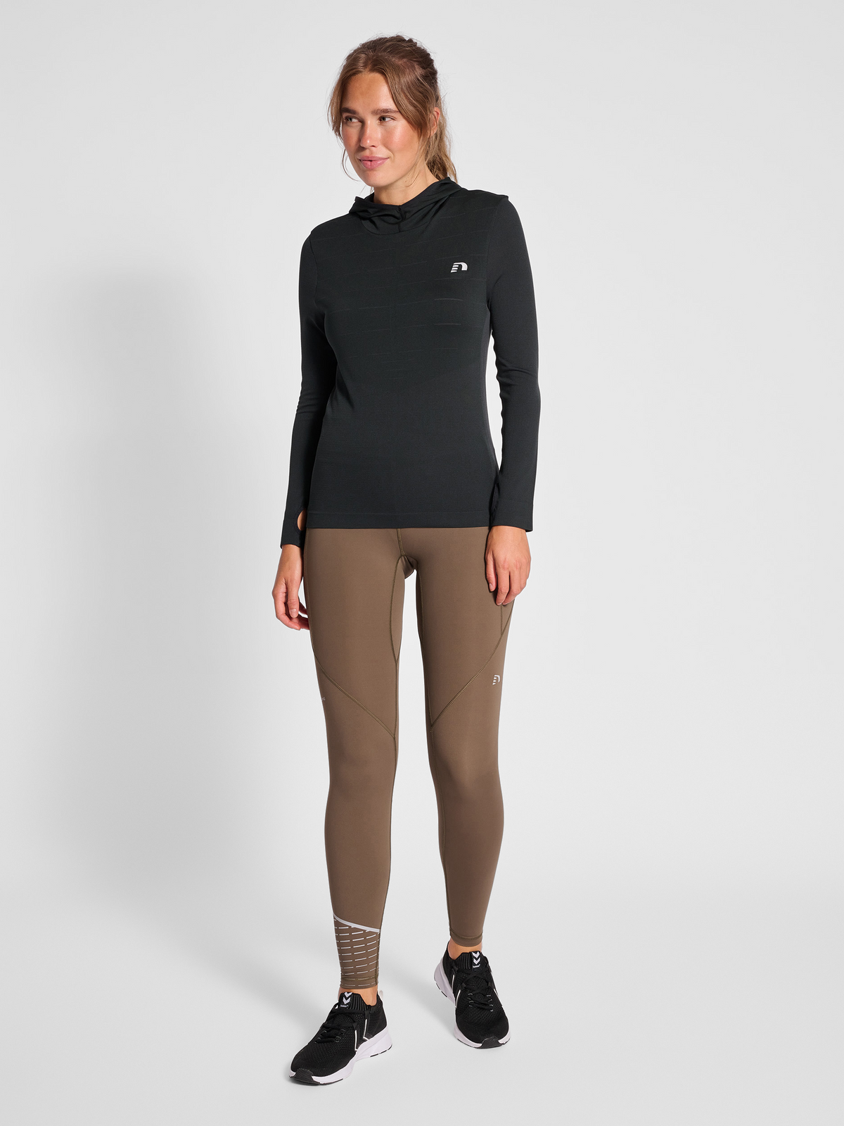 Newline Cambrigde Seamless Hoodie Female Black