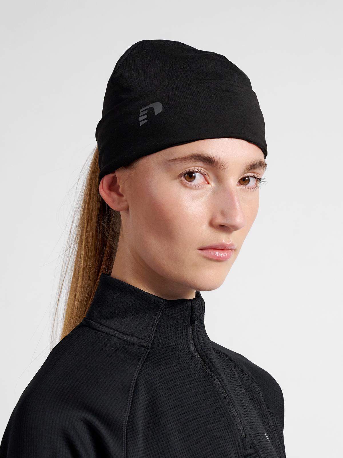 Newline Beanie Black