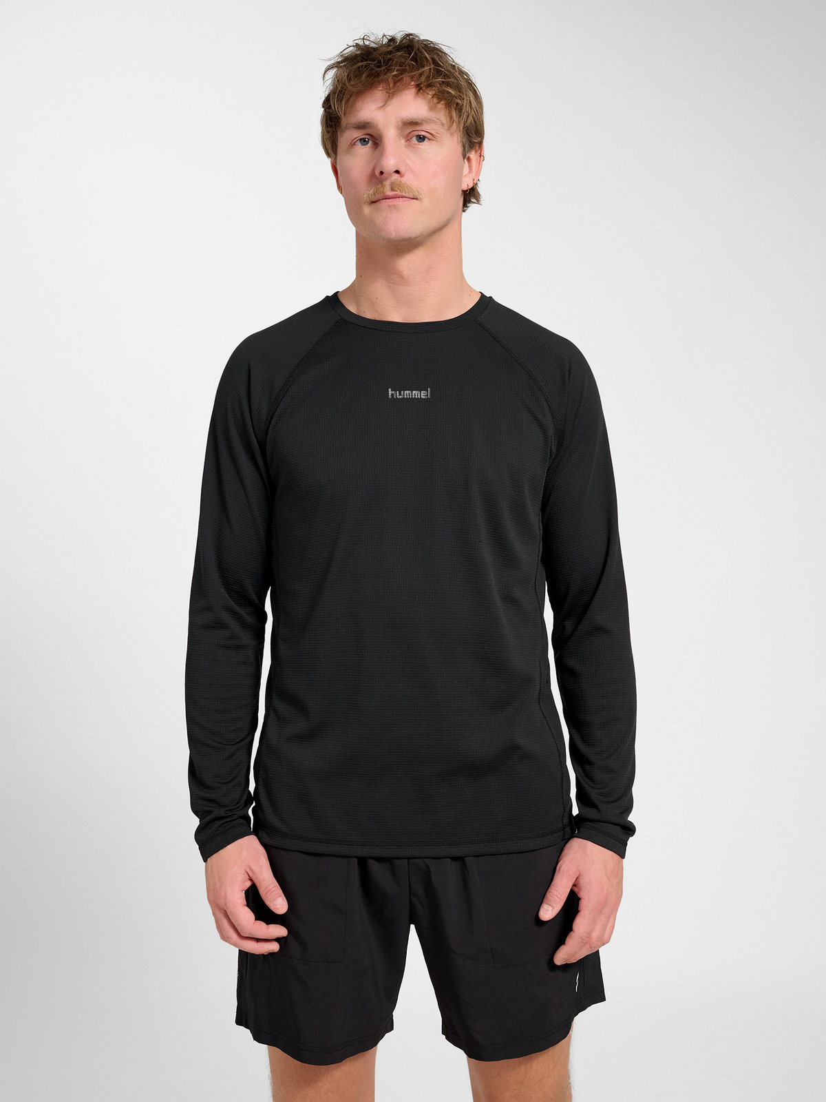 hummel Momentum T-shirt L/S Black