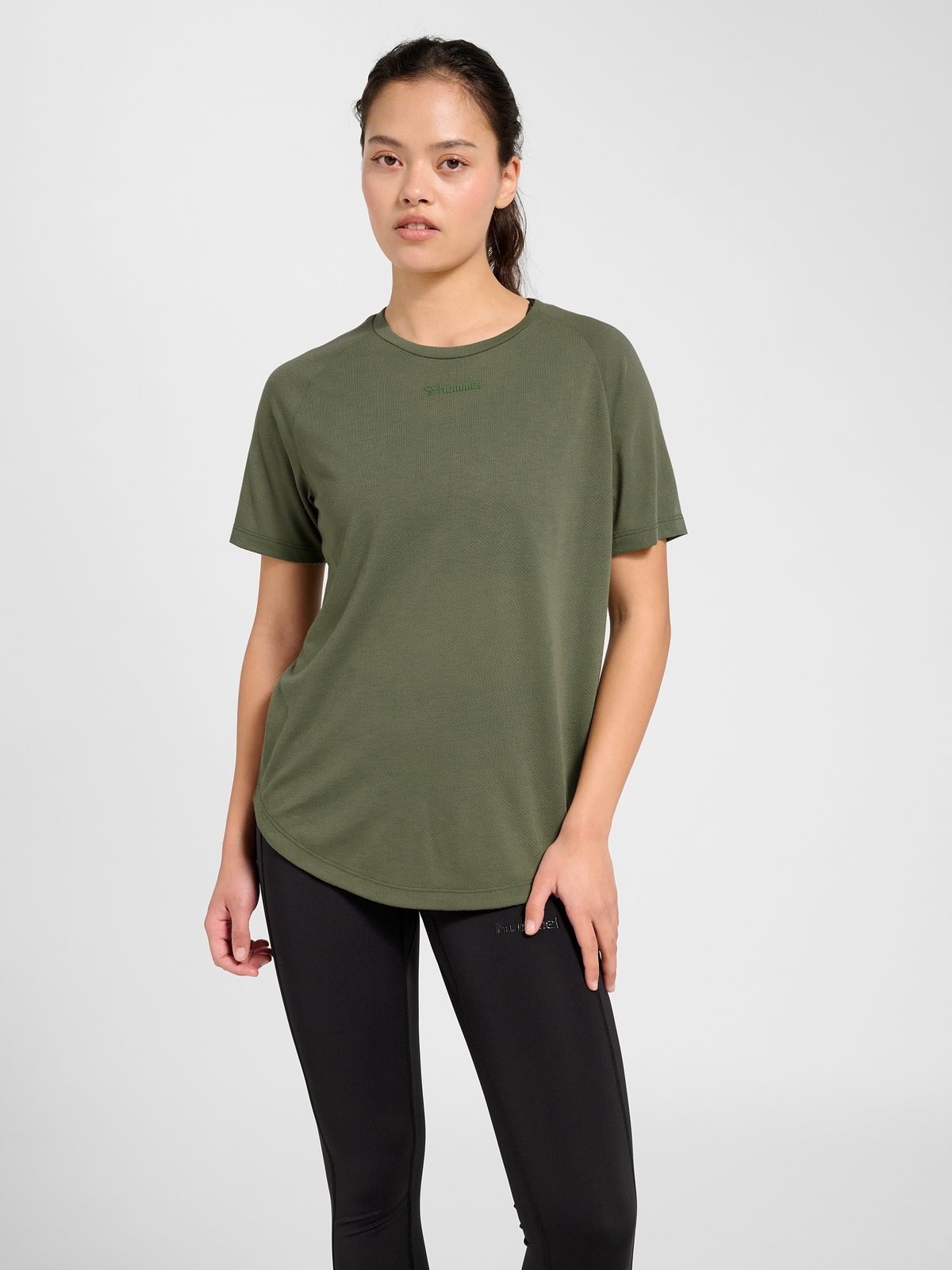 hummel Mt Vera T-shirt Deep Lichen Green
