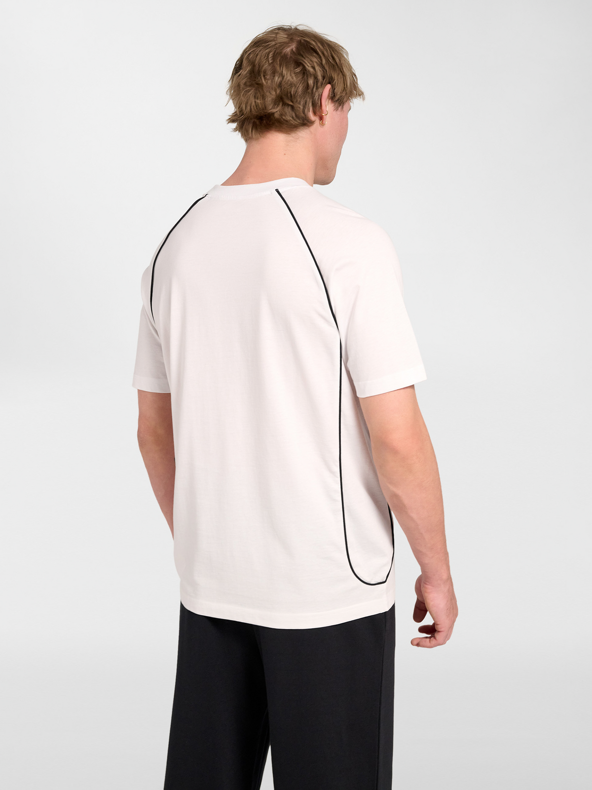 hummel Pitch Rest Day T-shirt S/S White