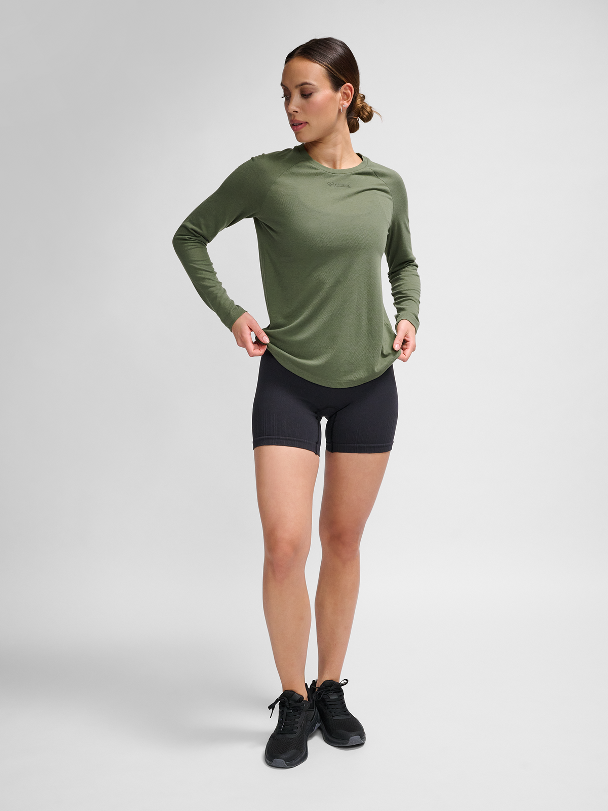 hummel Mt Vera T-shirt L/S Deep Lichen Green