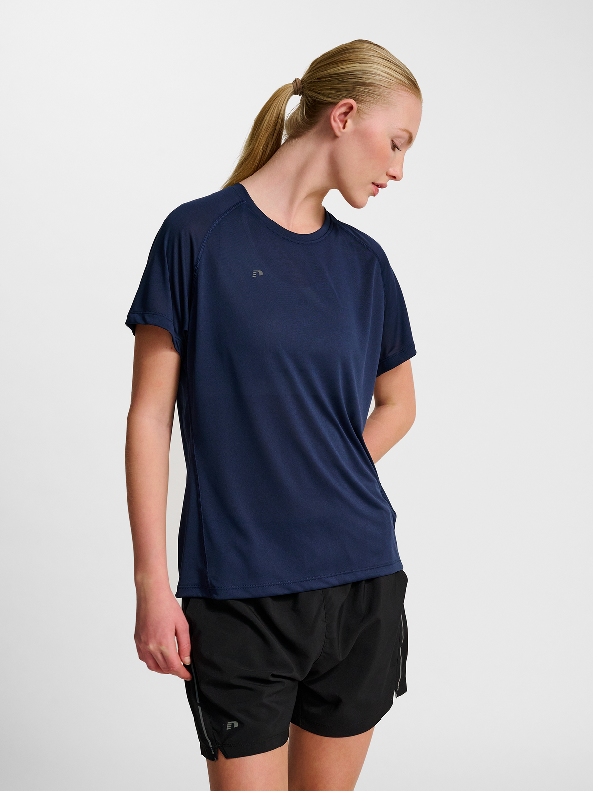 Newline Beat W T-shirt Black Iris