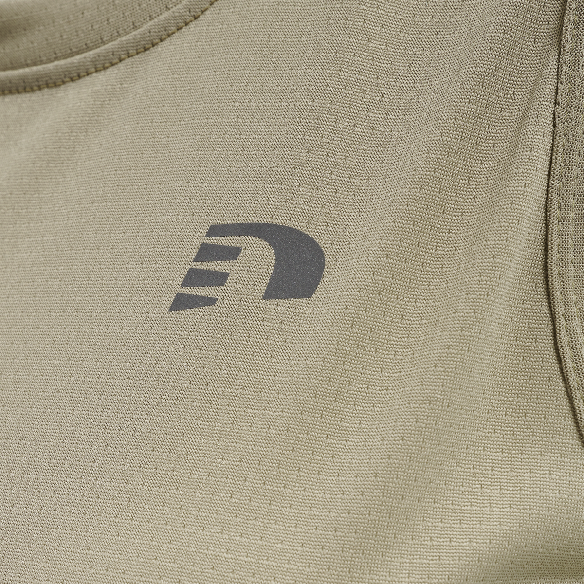 Newline Women Running Singlet Winter Twig