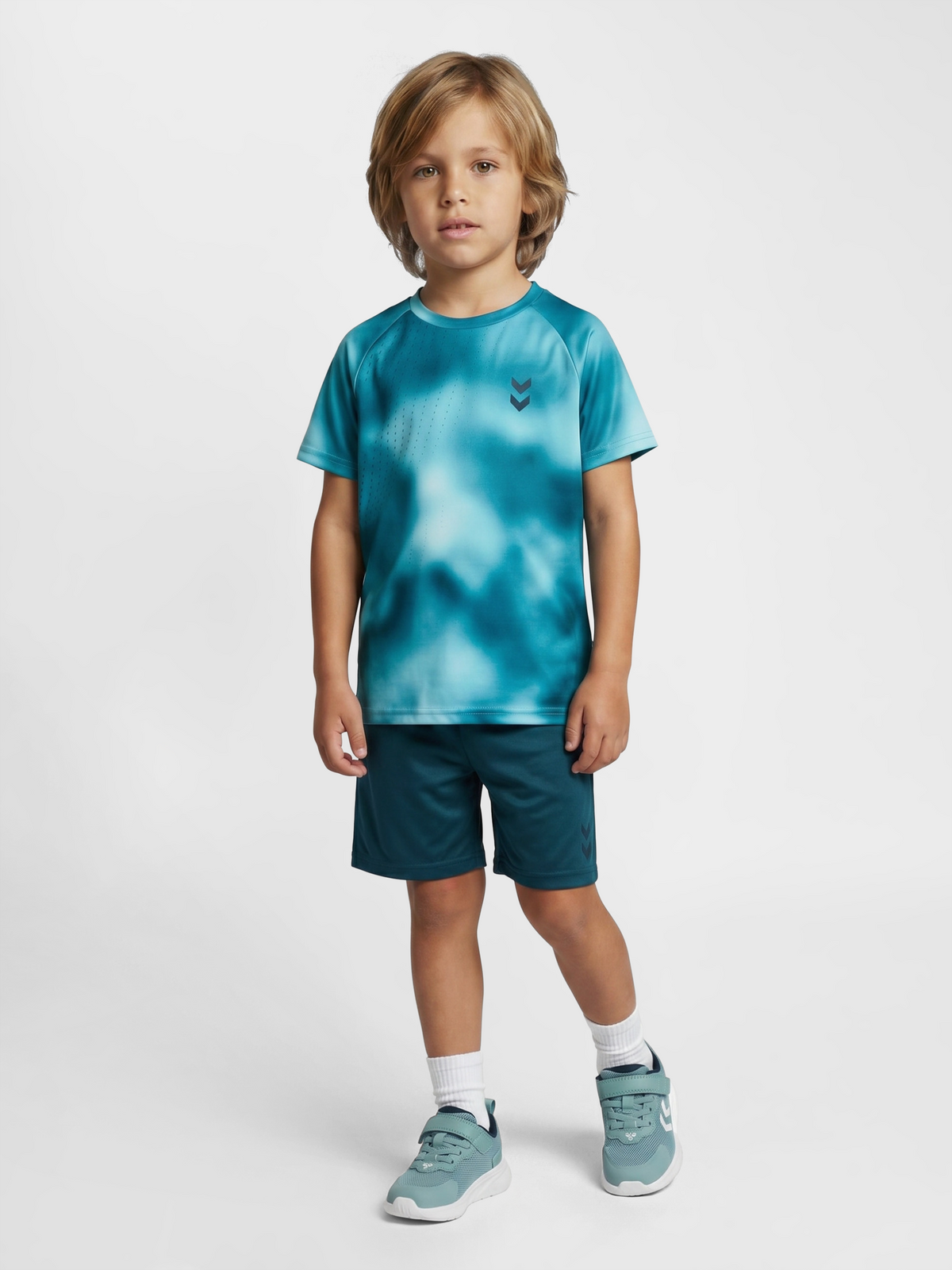 hummel Jr Cloud Set Reflecting Pond