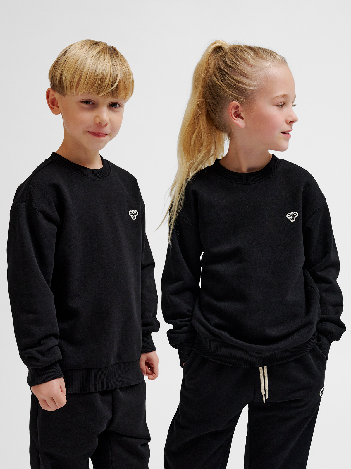 hummel Jr Loose Crewneck Bee Black