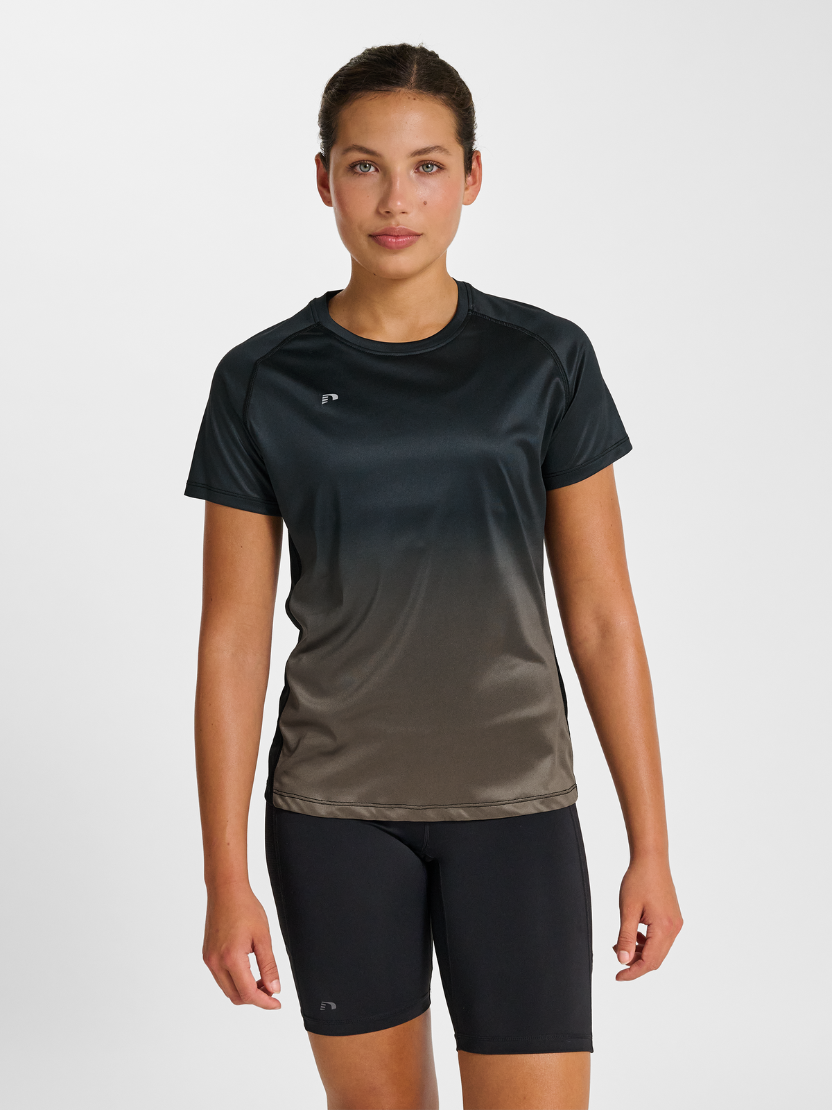 Newline Beat Gradient W T-shirt Black Iris