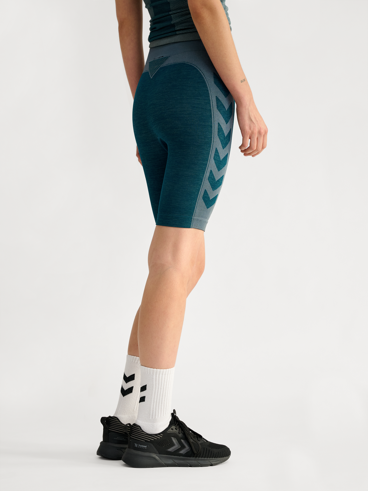 hummel Clea Seamless Cycling Shorts Dark Sea
