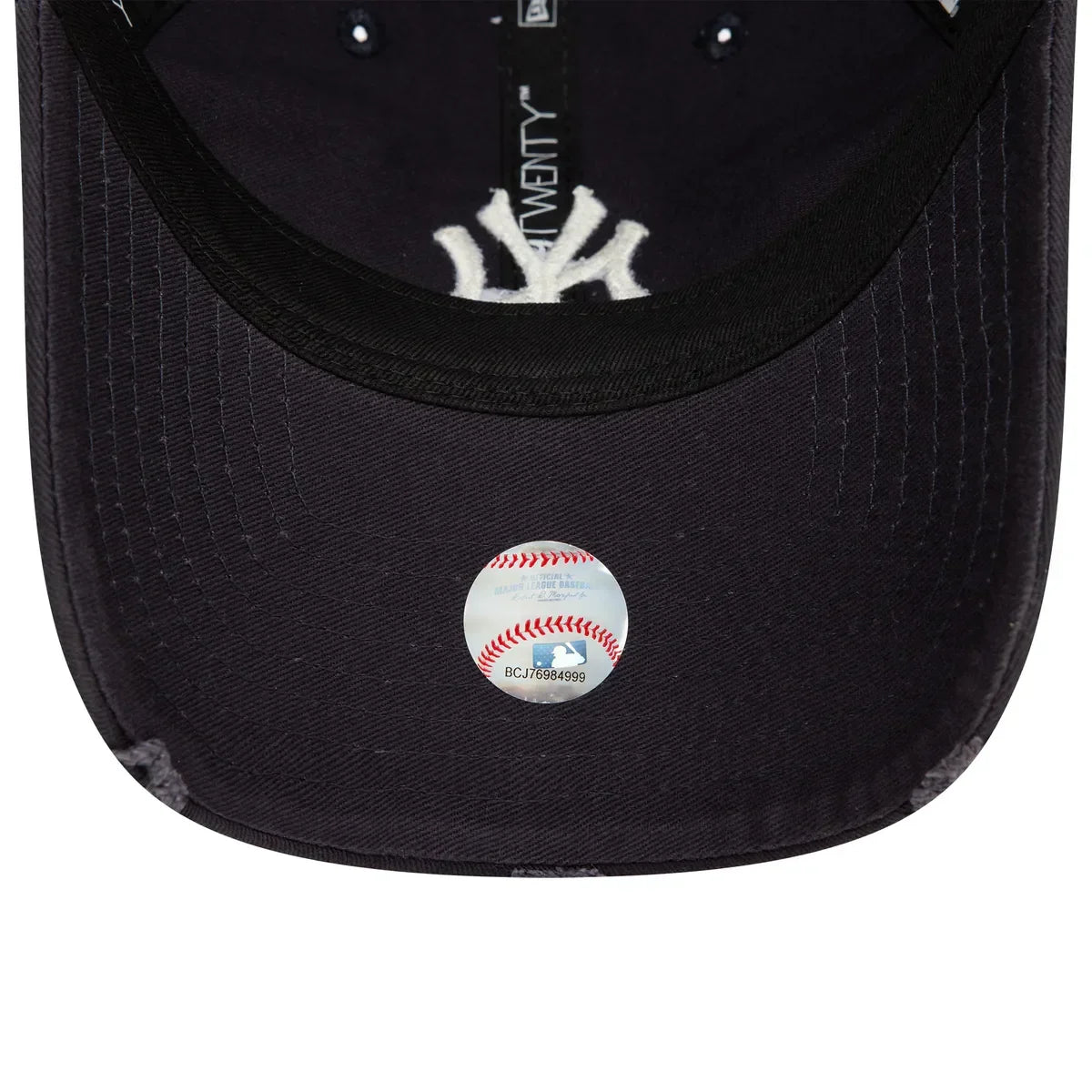 New Era DISTRESSED 9TWENTY NEYYAN