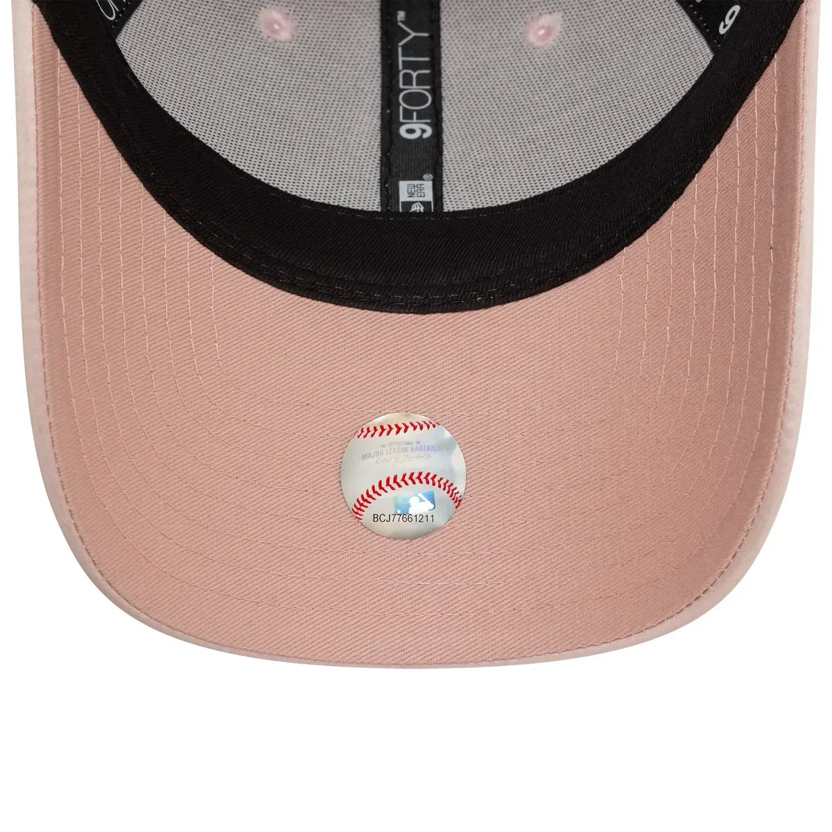 New Era WMNS SATIN 9FORTY NEYYAN