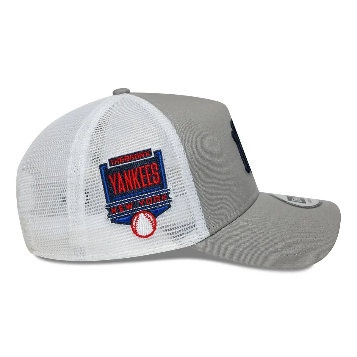 New Era SIDE PATCH TRUCKER NEYYAN
