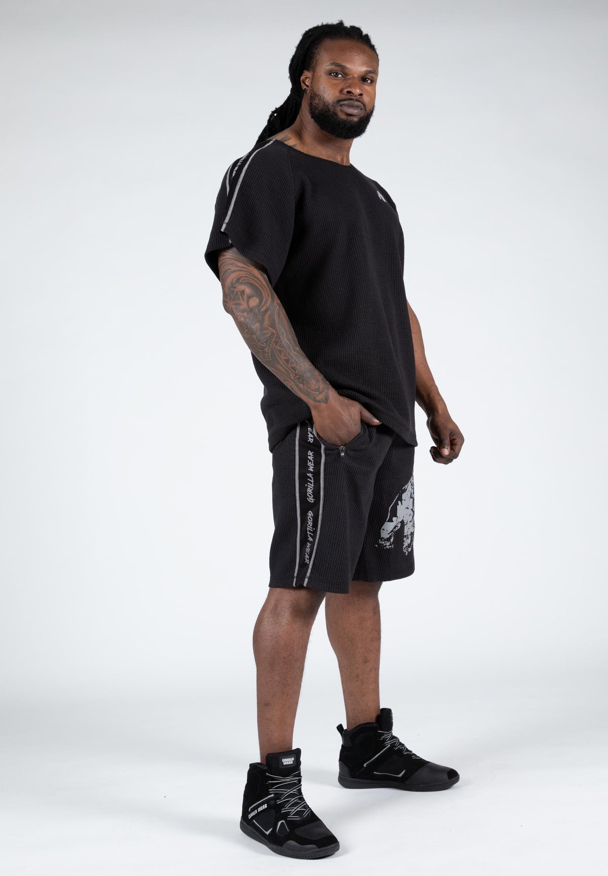 Gorilla Wear Buffalo Old School Workout Top, black/grey