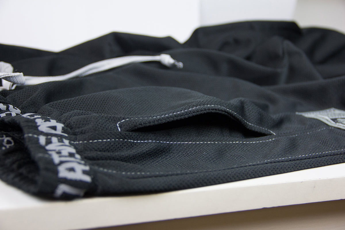 Gorilla Wear Logo Mesh Pants, black
