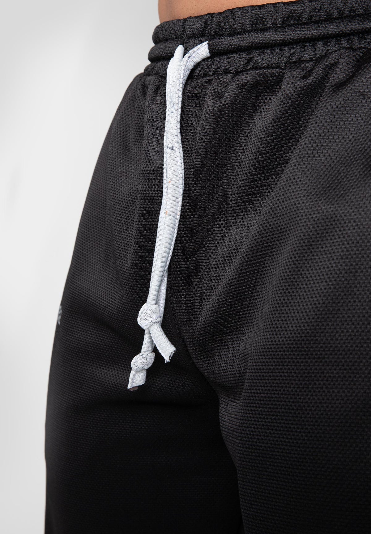 Gorilla Wear Functional Mesh Pants, black/red