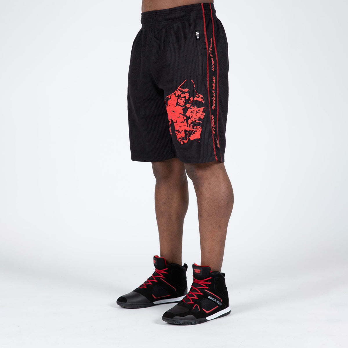 Gorilla Wear Buffalo Old School Workout Shorts, black/red