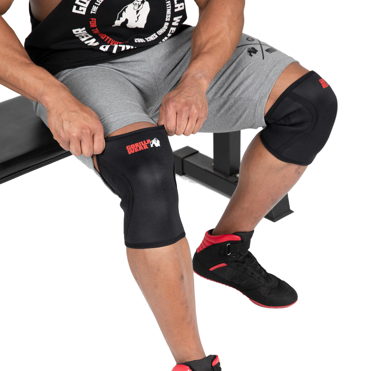 Gorilla Wear 7 MM Knee Sleeves, black