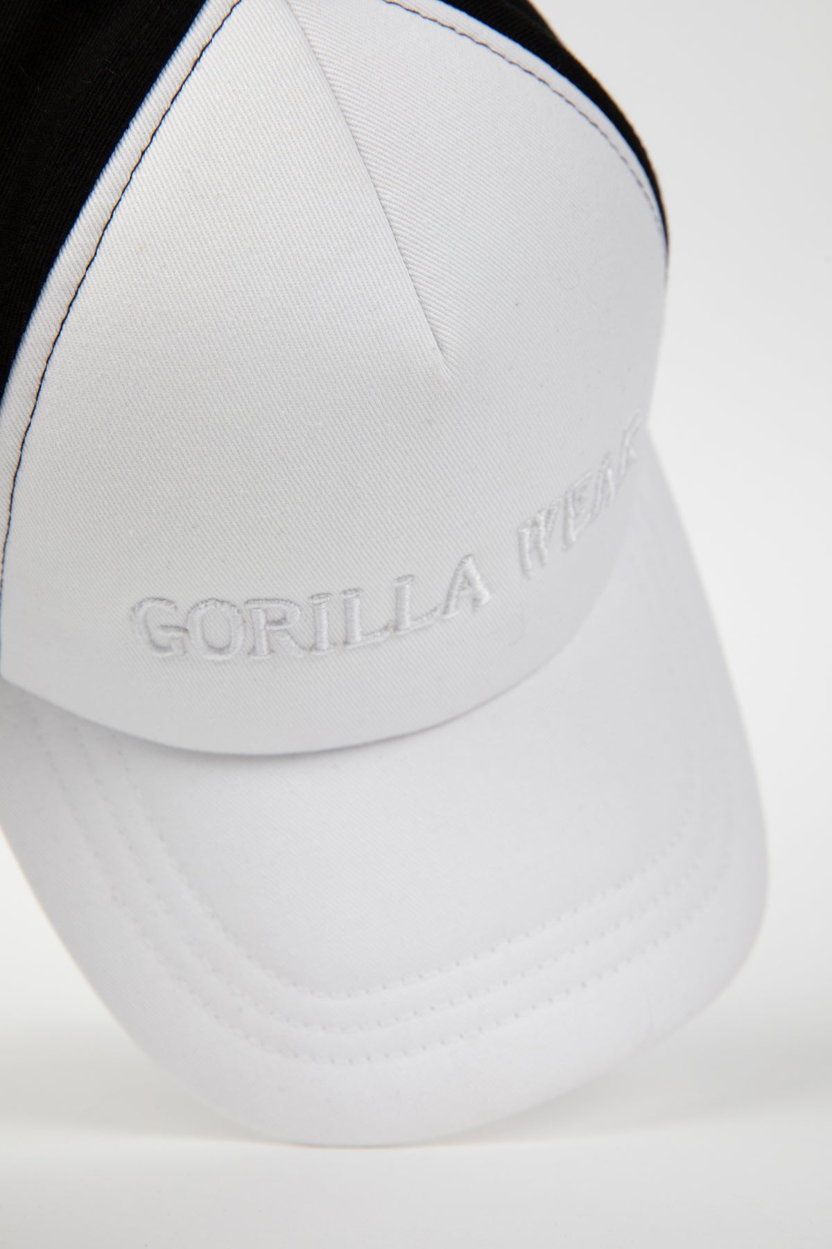 Gorilla Wear Sharon Ponytail Cap, white/black